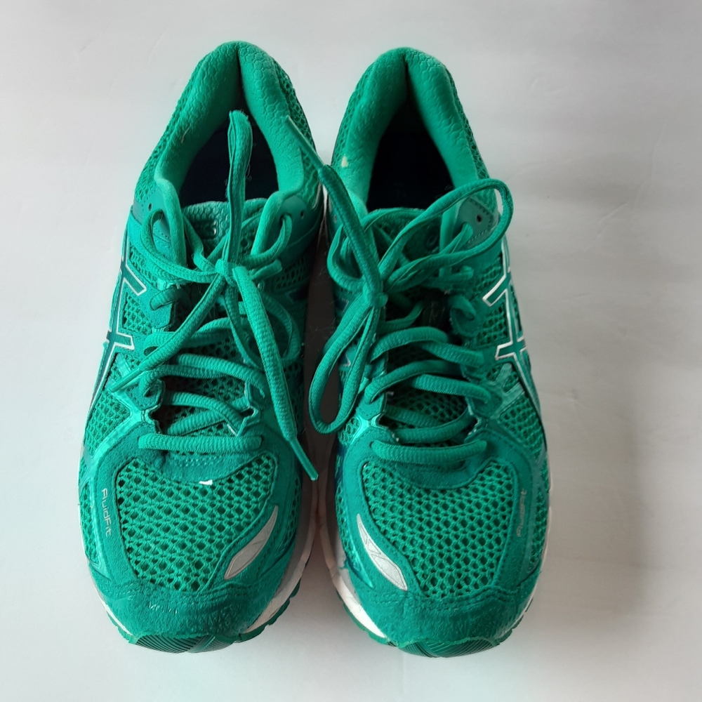 ASICS WOMEN SZ.8